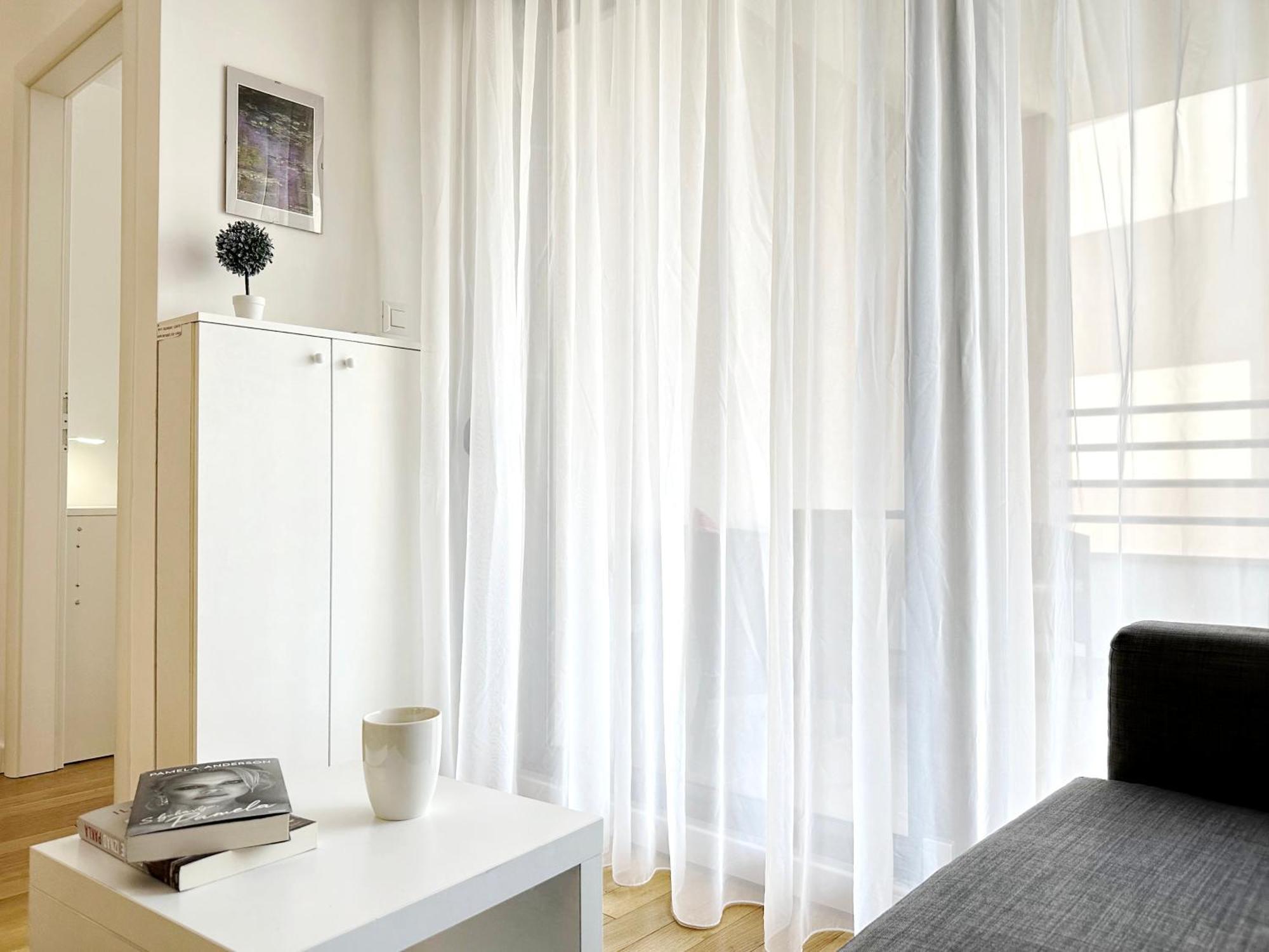 S'Akvarel 1 & 5 - Private Garage Apartment Split Bagian luar foto