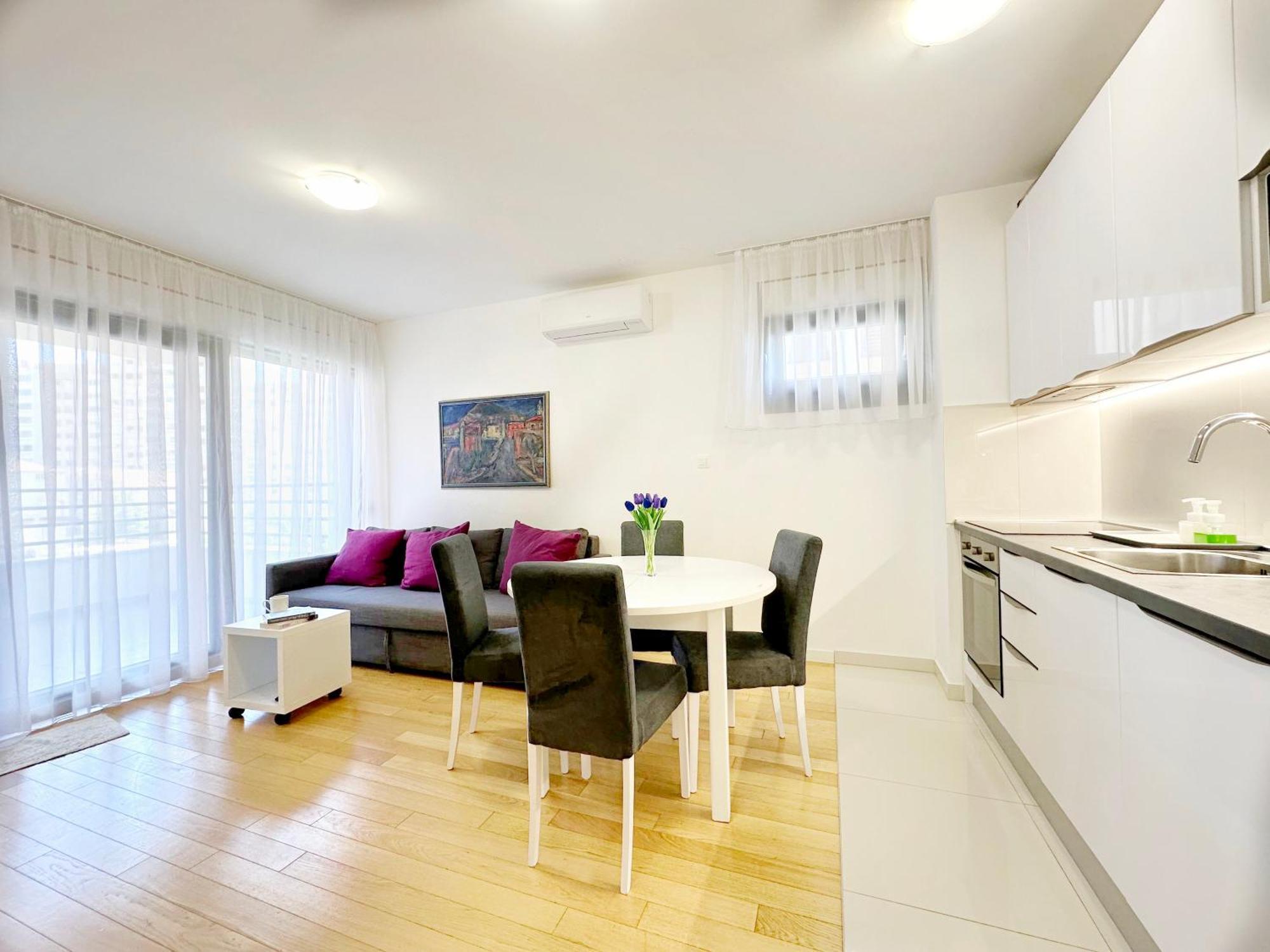 S'Akvarel 1 & 5 - Private Garage Apartment Split Bagian luar foto
