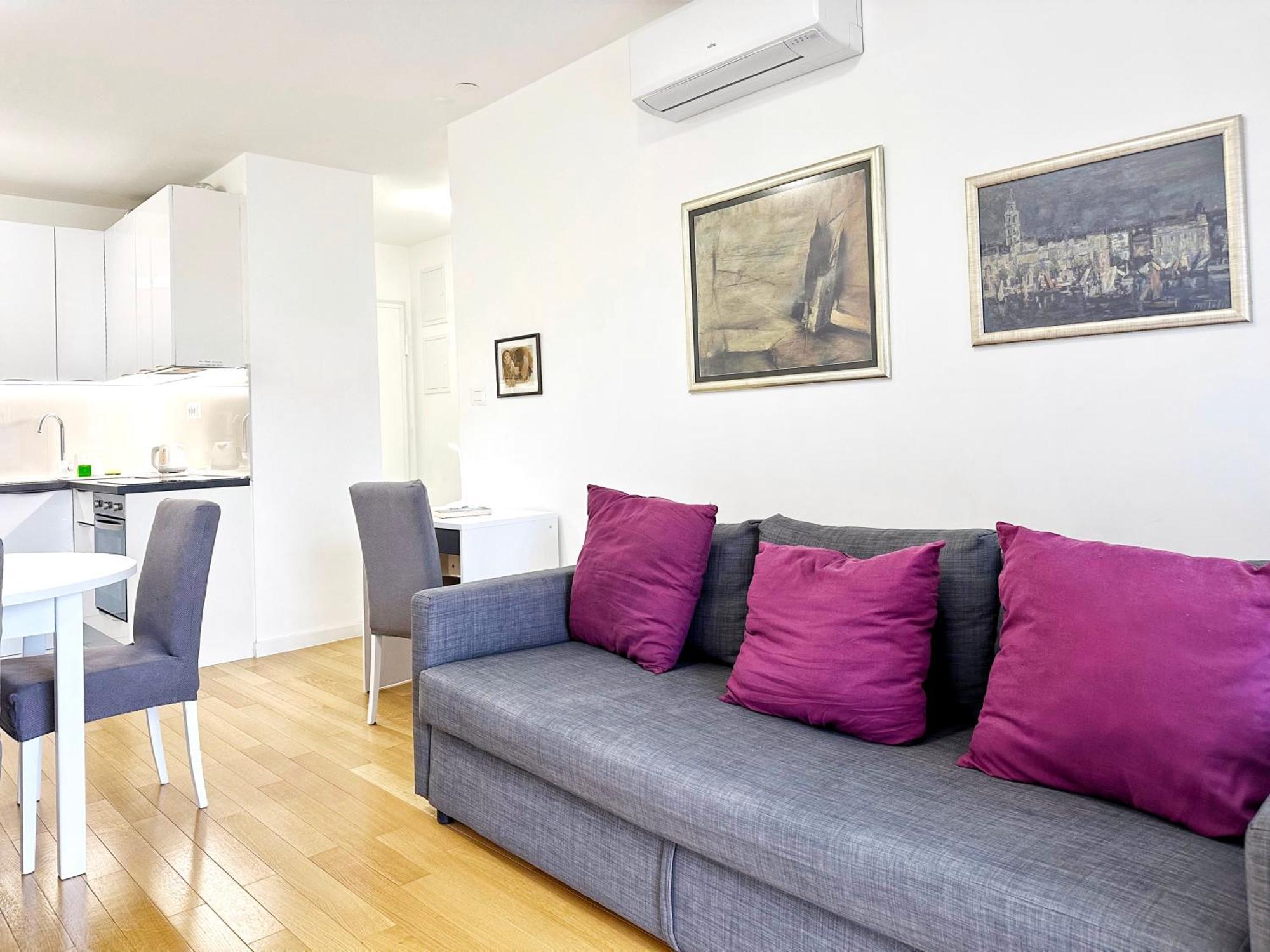 S'Akvarel 1 & 5 - Private Garage Apartment Split Bagian luar foto